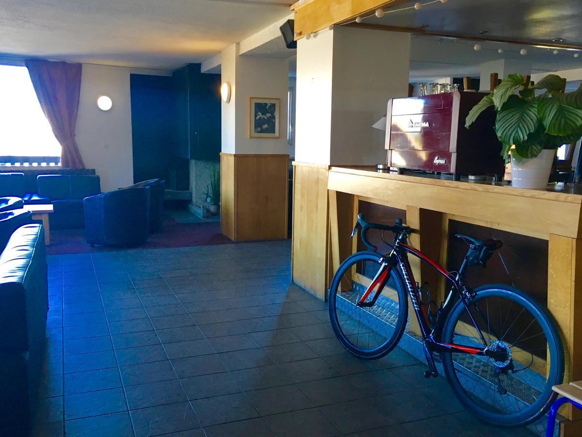 La Vallee Blanche Bikehotel Альп-д'Юэз Экстерьер фото