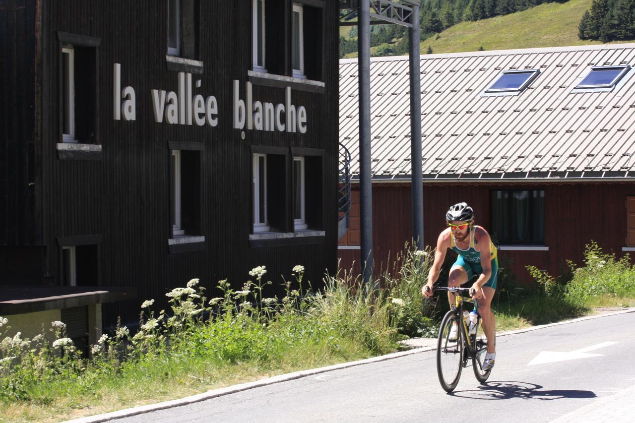 La Vallee Blanche Bikehotel Альп-д'Юэз Экстерьер фото